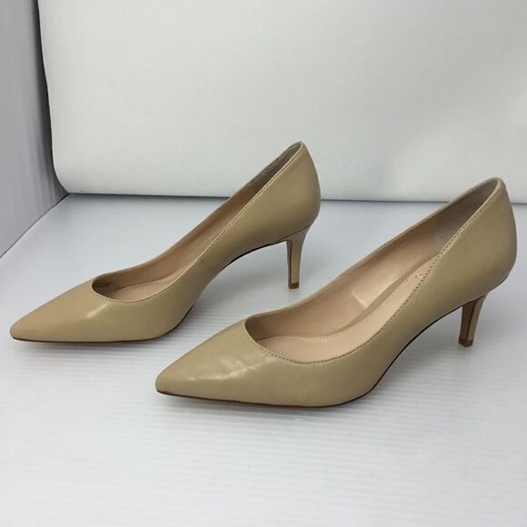 Vince Camuto Bellis Pointy Toe Pump (A13) - Picture 2 of 8